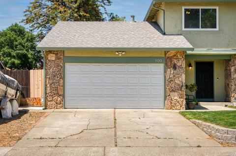 700 E Creekside Cir, Dixon, CA 95620 photo 5