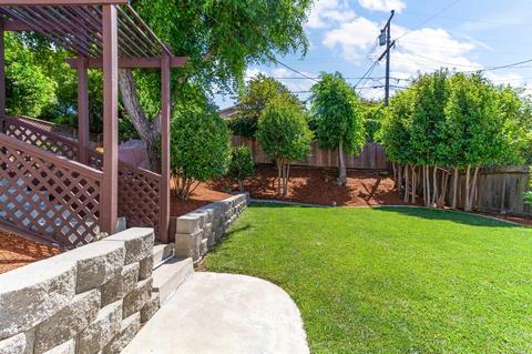 352 Los Cerritos Dr, Vallejo, CA 94589 photo 18
