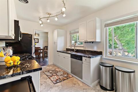 352 Los Cerritos Dr, Vallejo, CA 94589 photo 8