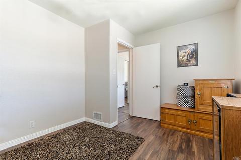 352 Los Cerritos Dr, Vallejo, CA 94589 photo 14