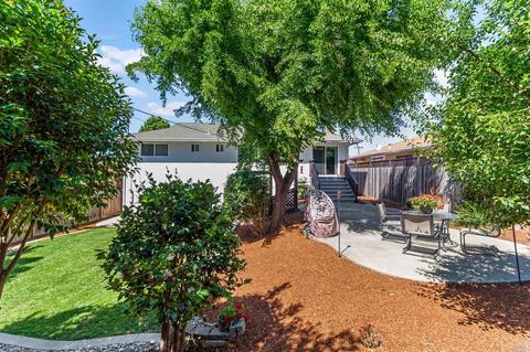 352 Los Cerritos Dr, Vallejo, CA 94589 photo 20