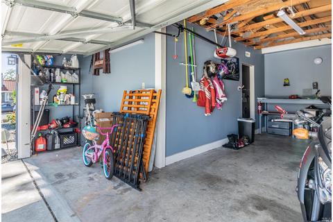 395 Hawkins St, Vallejo, CA 94591 photo 22