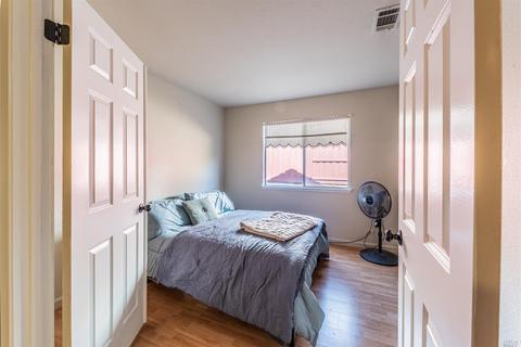 395 Hawkins St, Vallejo, CA 94591 photo 17