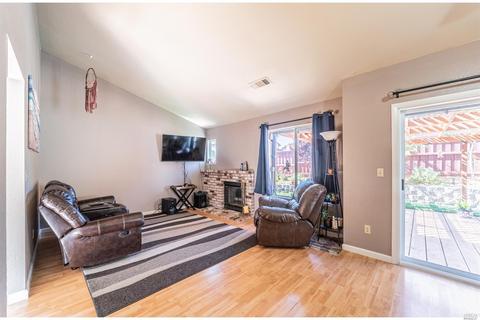 395 Hawkins St, Vallejo, CA 94591 photo 8