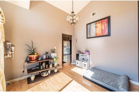395 Hawkins St, Vallejo, CA 94591 photo 6