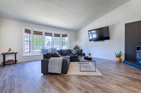 8614 Gravenstein Way, Cotati, CA 94931 photo 12