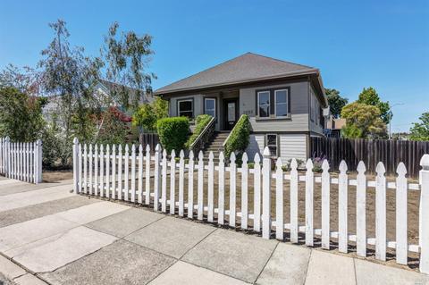 1022 Kentucky St, Vallejo, CA 94590 photo 2