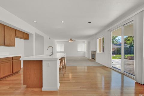 706 Ruby Dr, Vacaville, CA 95687 photo 15