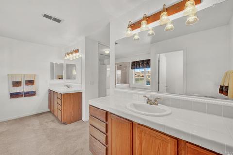 706 Ruby Dr, Vacaville, CA 95687 photo 53