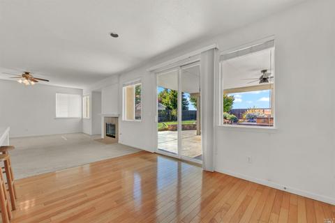 706 Ruby Dr, Vacaville, CA 95687 photo 16