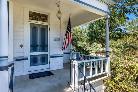 617 Walnut Ave, Sonoma, CA 95476 photo 2