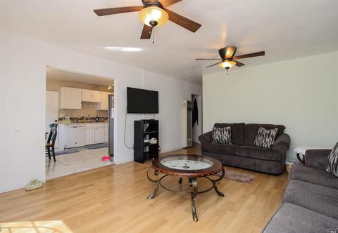 225 Circle Dr, Vacaville, CA 95688 photo 8