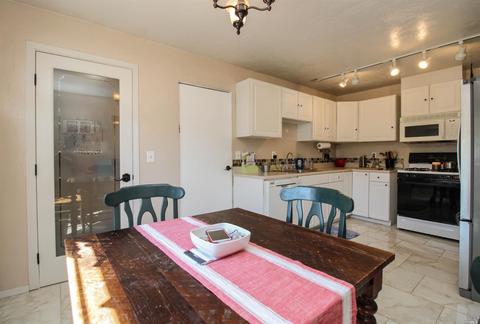 225 Circle Dr, Vacaville, CA 95688 photo 13