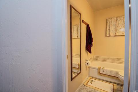 225 Circle Dr, Vacaville, CA 95688 photo 23