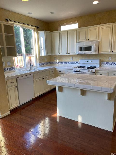 681 Decanter Cir, Windsor, CA 95492 photo 9