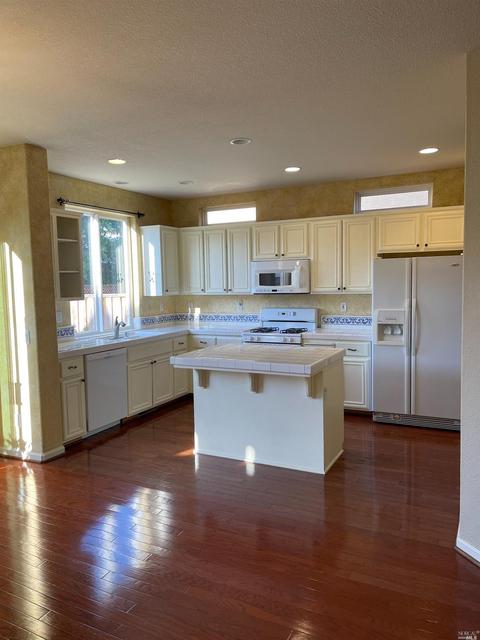 681 Decanter Cir, Windsor, CA 95492 photo 8