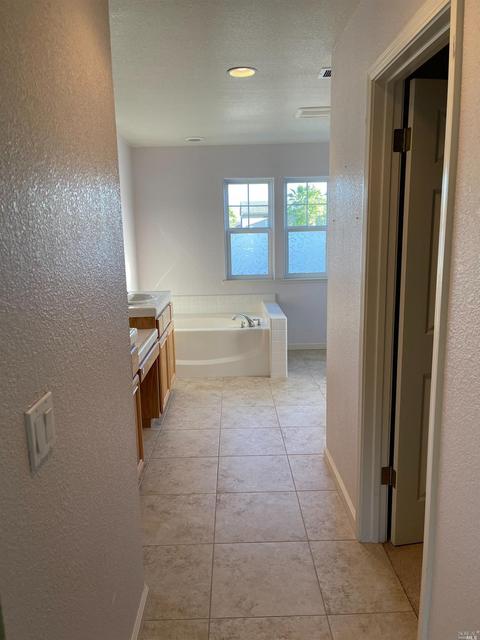 681 Decanter Cir, Windsor, CA 95492 photo 23