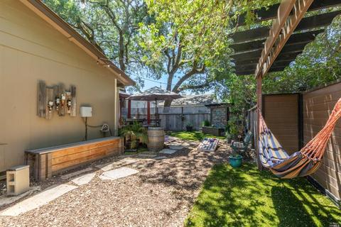 896 Colleen Dr, Windsor, CA 95492 photo 23