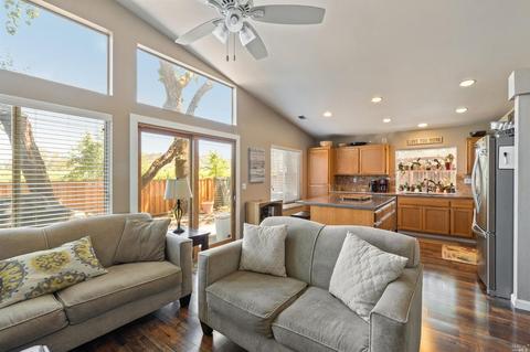 984 Ginkgo Pl, Windsor, CA 95492 photo 11