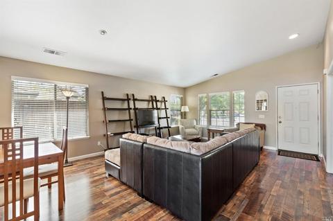 984 Ginkgo Pl, Windsor, CA 95492 photo 4