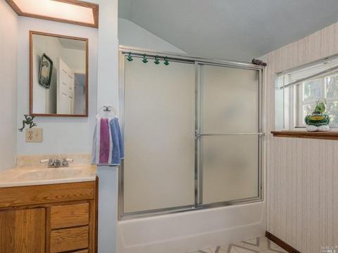448 E H St, Benicia, CA 94510 photo 18