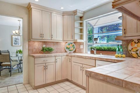 562 Este Madera Dr, Sonoma, CA 95476 photo 15