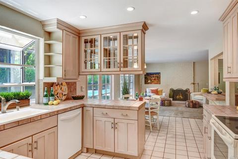562 Este Madera Dr, Sonoma, CA 95476 photo 18