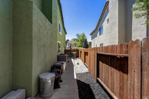 913 Shadow Tree Ct, Vacaville, CA 95687 photo 54
