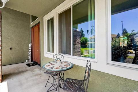 913 Shadow Tree Ct, Vacaville, CA 95687 photo 8