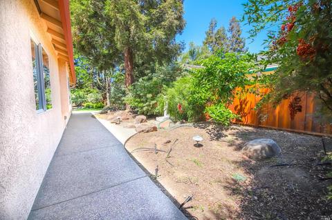 1645 Gill Dr, Dixon, CA 95620 photo 32