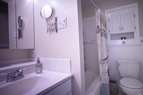703 E D St, Petaluma, CA 94952 photo 15