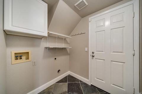 8806 Clothier Ln, Cotati, CA 94931 photo 16