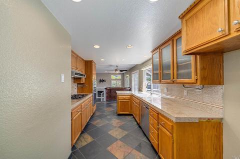 8806 Clothier Ln, Cotati, CA 94931 photo 8