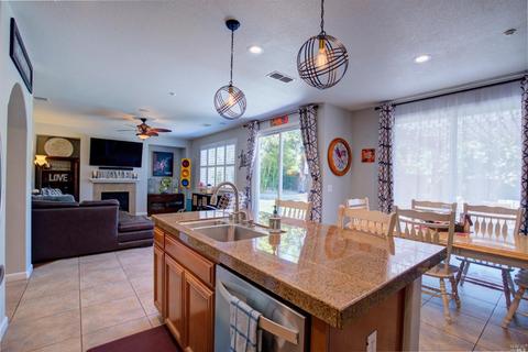 541 Dynasty Dr, Fairfield, CA 94534 photo 14