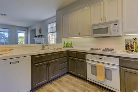 6008 Stonehouse Dr, Vallejo, CA 94591 photo 3