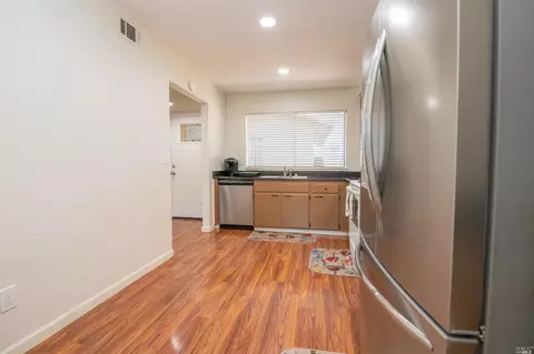 2108 Greenfield Dr, Fairfield, CA 94534 photo 13