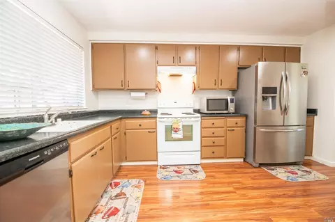 2108 Greenfield Dr, Fairfield, CA 94534 photo 9