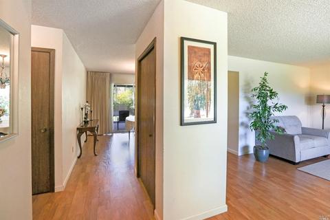151 Vineyard Cir, Sonoma, CA 95476 photo 3