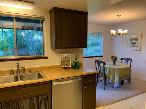 151 Vineyard Cir, Sonoma, CA 95476 photo 9