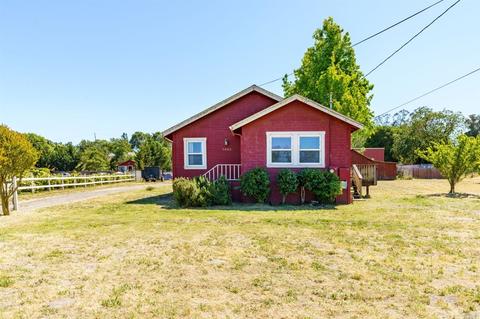 7882 Derby Ln, Cotati, CA 94931 photo 4