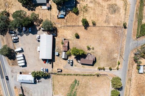 7882 Derby Ln, Cotati, CA 94931 photo 2
