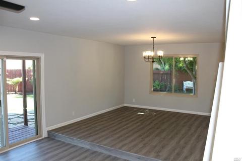 101 Malaga Ct, Vallejo, CA 94591 photo 9