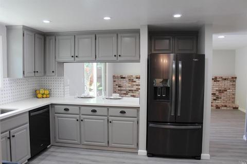 101 Malaga Ct, Vallejo, CA 94591 photo 13