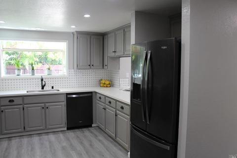 101 Malaga Ct, Vallejo, CA 94591 photo 11