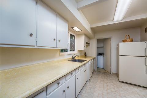 817 Walnut Ave, Ukiah, CA 95482 photo 10