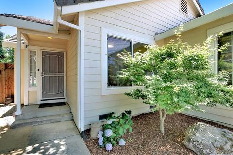549 Cockspur Ct, Windsor, CA 95492 photo 3