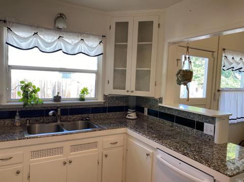 617 Jones St, Ukiah, CA 95482 photo 12