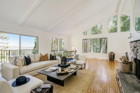 1069 Meadowsweet Dr, Corte Madera, CA 94925 photo 2