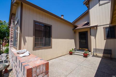 924 Locust St, Fairfield, CA 94533 photo 7