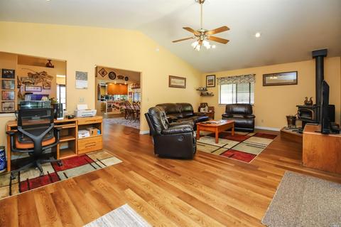 924 Locust St, Fairfield, CA 94533 photo 30